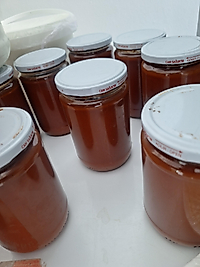 El emeği Kuşburnu  marmelatı